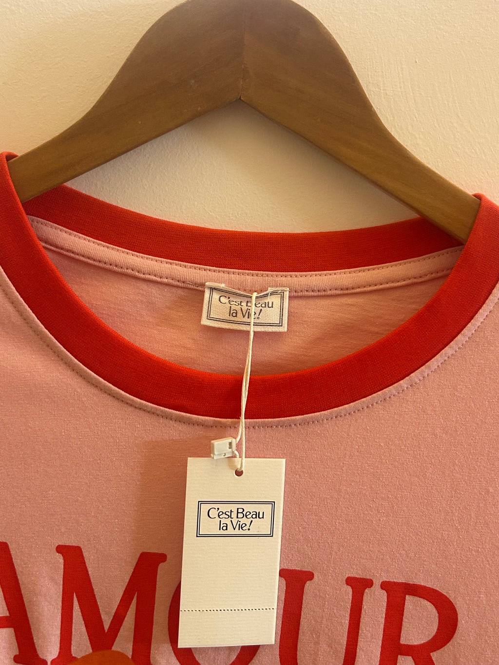 Tee shirt
